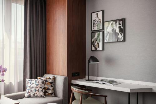 Χώρος καθιστικού στο Prague Marriott Hotel