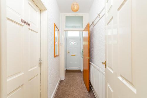 Gambar di galeri bagi The VIEW Spacious Apartment In Afan Forest Bike Park By StayStaycations di Port Talbot