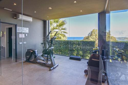 Luxury Penthouse with with amazing sea views