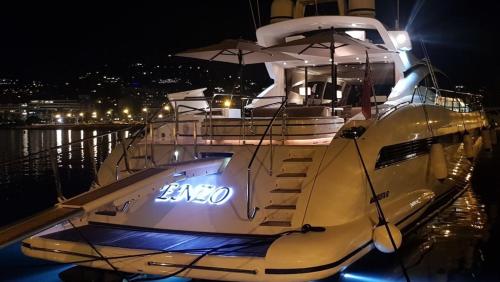Bateau Mangusta 92