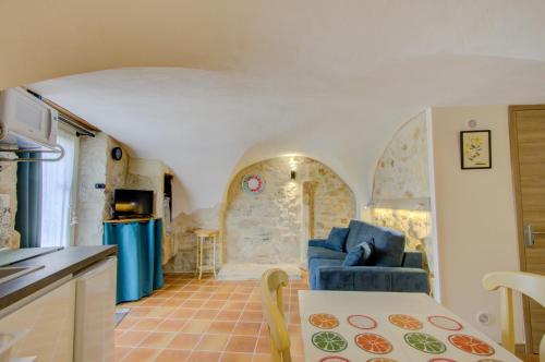 Le Studio, Saint-Restitut