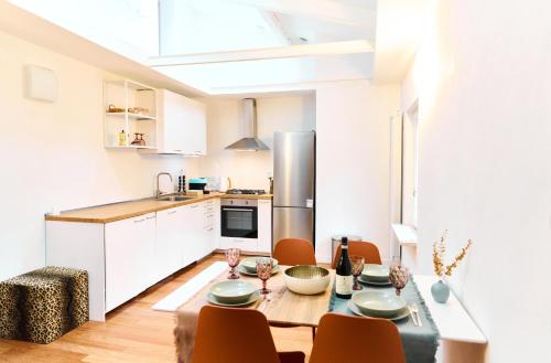 2 Levels Navigli family Loft - 110mq, 2BR, 2Bath, 6 guests