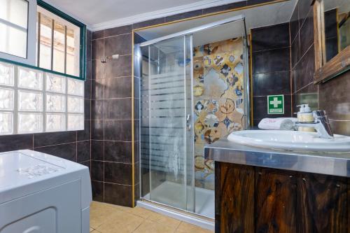 NEW! Family Apartment on the Walls of Lisbon