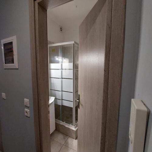 Sunny apartment in the heart of Pireaus