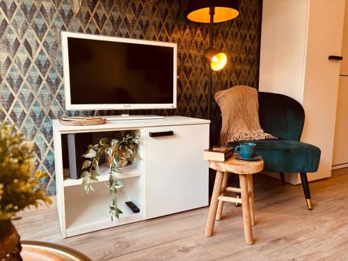 Μια τηλεόραση ή/και κέντρο ψυχαγωγίας στο Duynenhuys 0101