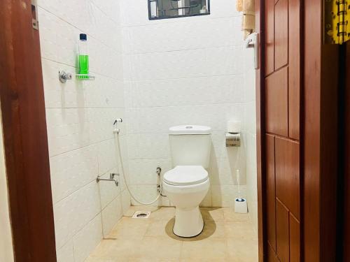 Bilik mandi di Luxury Apartment Near Coco Beach