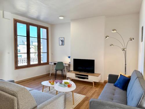 Café des Arts Sur la Voie des Sacres