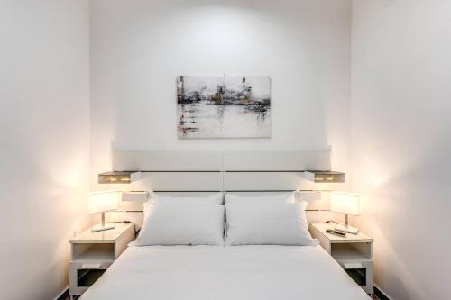 New flat in front StPeter Square