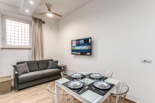 New flat in front StPeter Square