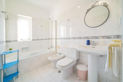 Et badeværelse på Oasis Nature by MojeHoliday