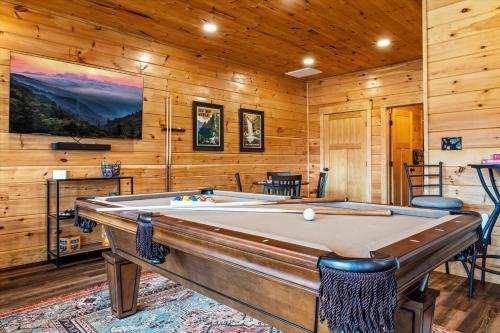 Τραπέζι μπιλιάρδου στο Escape to the Smokies, At Park's Edge