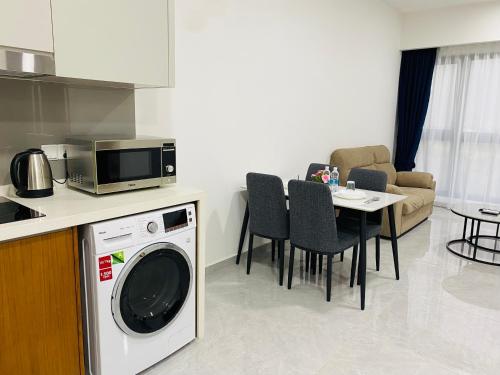 Kuchyň nebo kuchyňský kout v ubytování Agile Bukit Bintang TRX KL City Center Suite