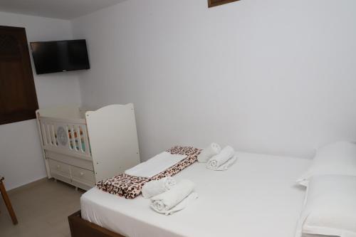 Ένα ή περισσότερα κρεβάτια σε δωμάτιο στο Apartment Altin in old town