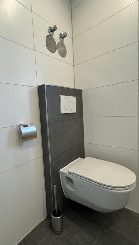 Un baño de W&P Living Wohnung mit Ausblick - Parkplatz