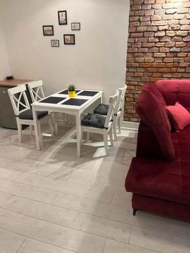 Posezení v ubytování Apartament Rubin klimatyczny apartament w samym centrum Bielska