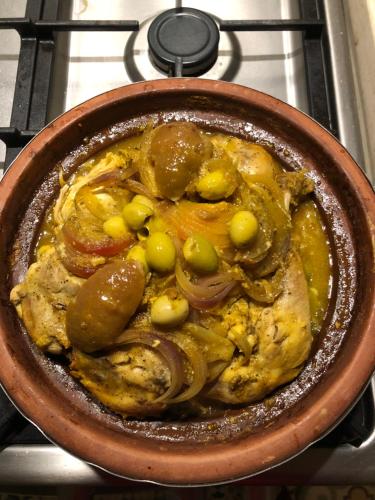 Comida en o cerca de esta habitación en casa particular