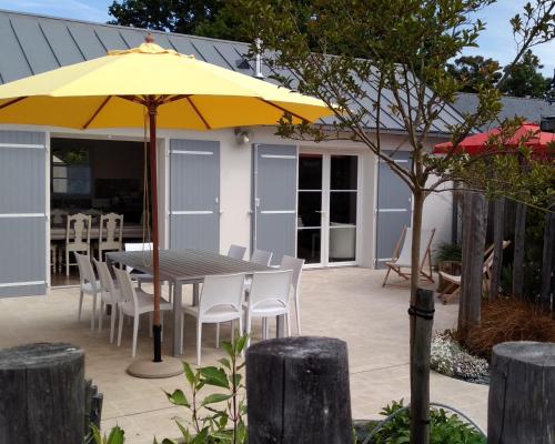 Maison à Lancieux de plain pieds avec cour fermée