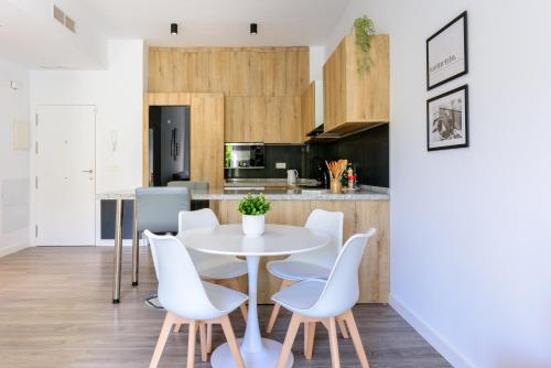WintowinRentals Twin Charm Málaga Centro, Encanto y Confort junto al Casco Antiguo