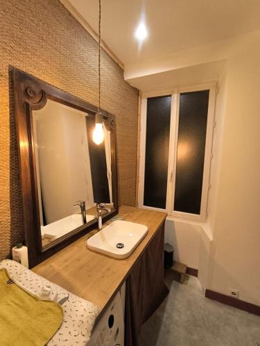 Photo de la galerie de l'établissement Appartement au cœur de Bourg d'Oisans, au Bourg-dʼOisans