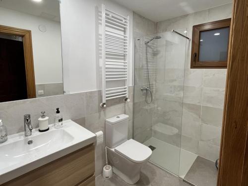Bilik mandi di Casa Azparren