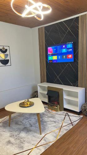 Cozy Little Holiday House