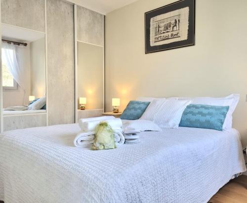 Photo de la galerie de l'établissement Cosy T2 proche de Paris et Orly avec Parking & Wifi, à Versailles