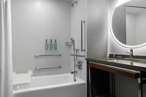 Four Points by Sheraton San Jose Airport Image