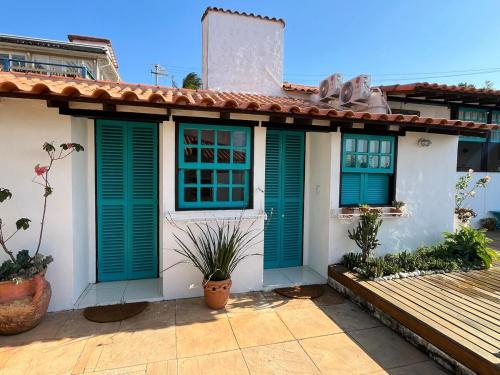 Het gebouw waarin het vakantiehuis zich bevindt