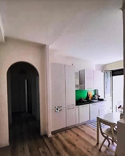 Apartment 21