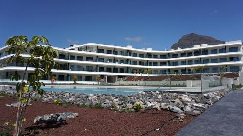 Atlantic Home - Three-Bedroom Premium Apartment