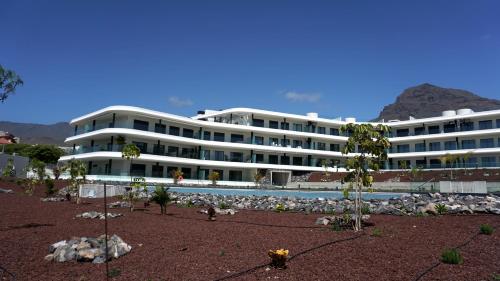 Atlantic Home - Three-Bedroom Premium Apartment