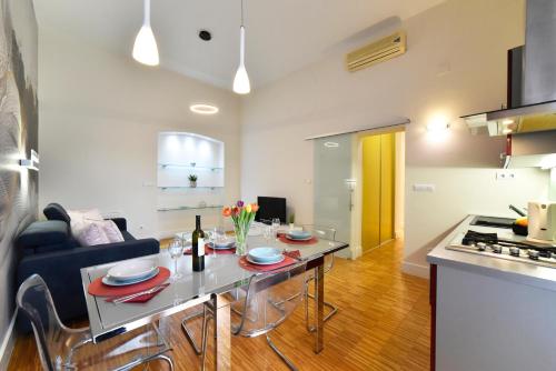 Heart & Soul apartment