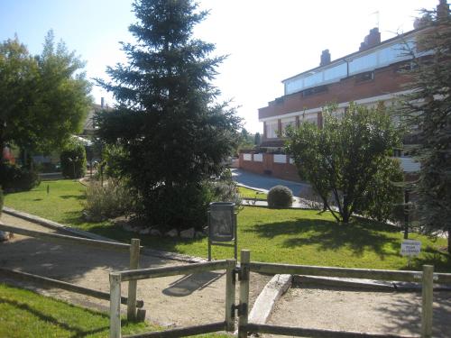 Κήπος έξω από το PARK SEDO Aparthotel
