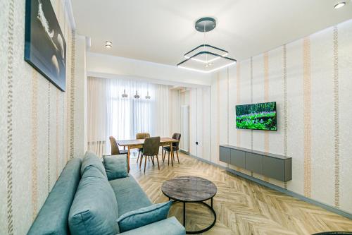 Μια τηλεόραση ή/και κέντρο ψυχαγωγίας στο White Tower Apartment