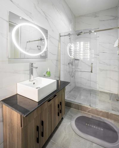 Ένα μπάνιο στο George Residence - Ikoyi, Lagos