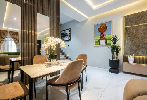 Χώρος καθιστικού στο George Residence - Ikoyi, Lagos