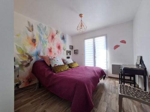 Photo de la galerie de l'établissement Maison rénovée 3 ch. avec grand jardin et véranda, proche commerces à Aizenay - FR-1-426-467, à Aizenay