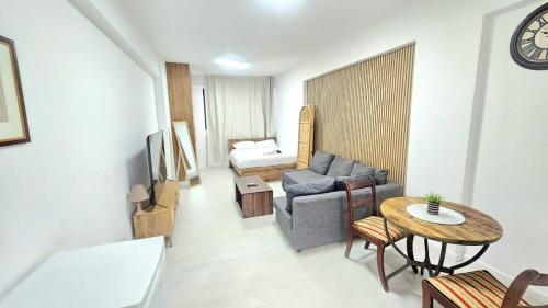 Antionette Studio Apartment