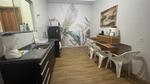 Kuchyň nebo kuchyňský kout v ubytování Flat hotel Victoram