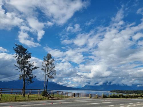 Φωτογραφία από το άλμπουμ του Cabaña con vista panorámica inigualable al lago Llanquihue y volcán Osorno σε La Ensenada
