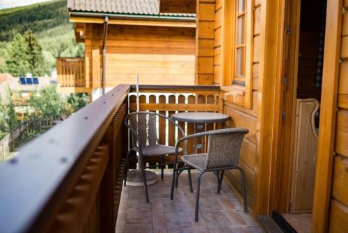 Μπαλκόνι ή βεράντα στο Komfortables Ferienhaus in Sankt Margarethen Im Lungau mit Eigener Sauna