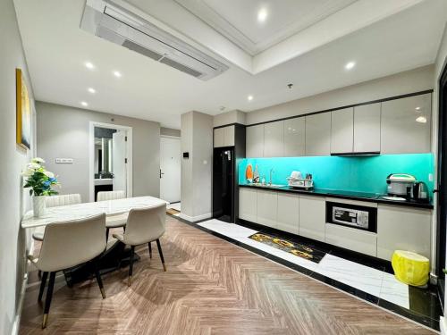 صورة لـ Altara Residences Apartment - Căn Góc View Biển في كوي نون