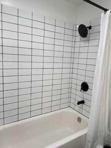 Gatehouse Motelにあるバスルーム