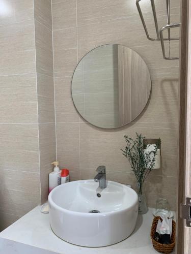 Ένα μπάνιο στο Hiền Apartment