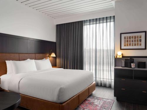 Origin Kansas City, a Wyndham Hotel Image
