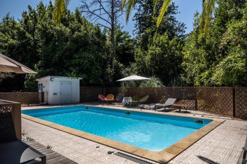 Kolam renang di atau dekat dengan Résidence Château d'Acotz - Appartements avec piscine à 300m des Plages & Océan