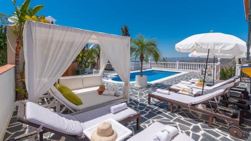 Casa Paraiso Tropical Torrox by Ruralidays