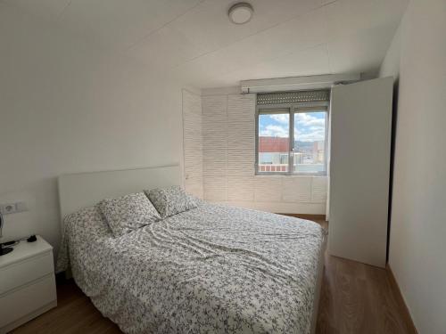 Postel nebo postele na pokoji v ubytování YourHouse Balcon de las Mareas