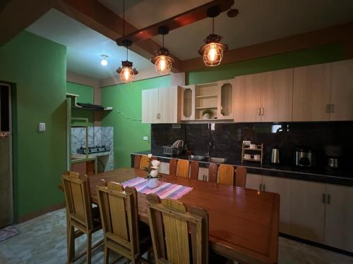 Η κουζίνα ή μικρή κουζίνα στο Jasmin's Place
