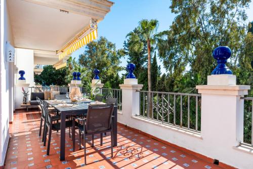 2 bdr apartment next to the beach in Puerto Banús
